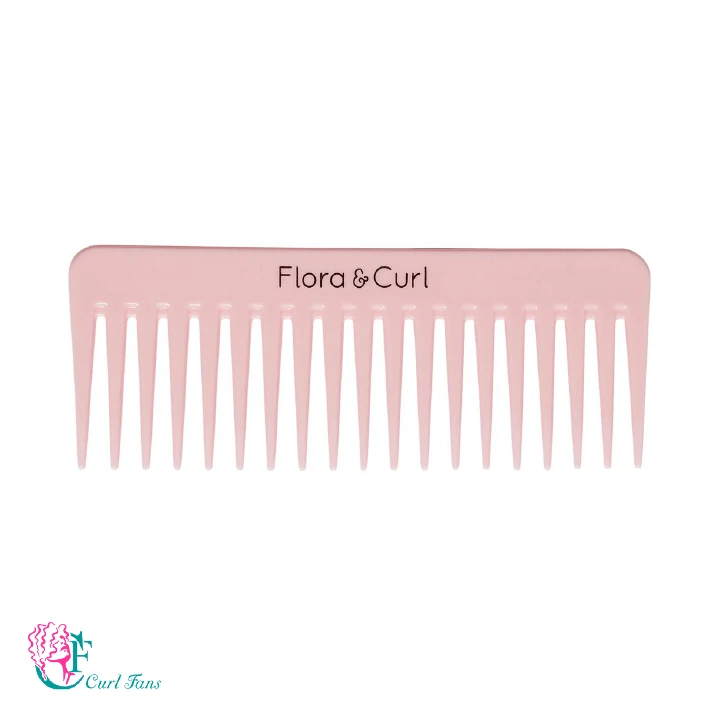 Flora & Curl Gentle Curl Comb is a suitable comb for detangling curly hair